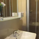 Luxor Penzión pre hostí 3*