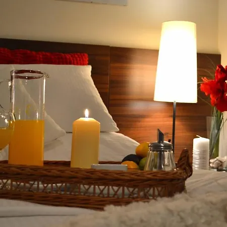 卢克索旅馆 特尔纳瓦