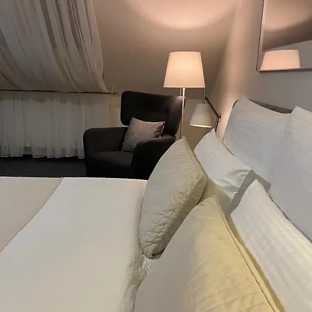 Luxor Penzión pre hostí