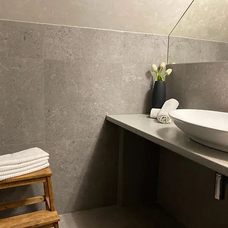 Luxor בית הארחה טרנבה