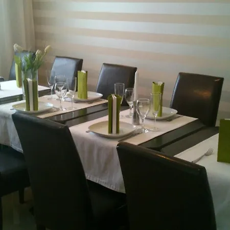 卢克索旅馆 特尔纳瓦