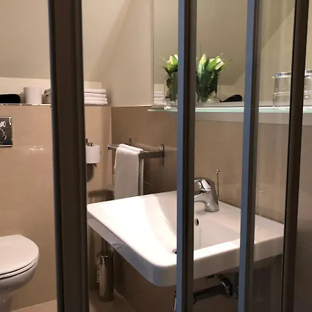 卢克索旅馆 招待所 特尔纳瓦